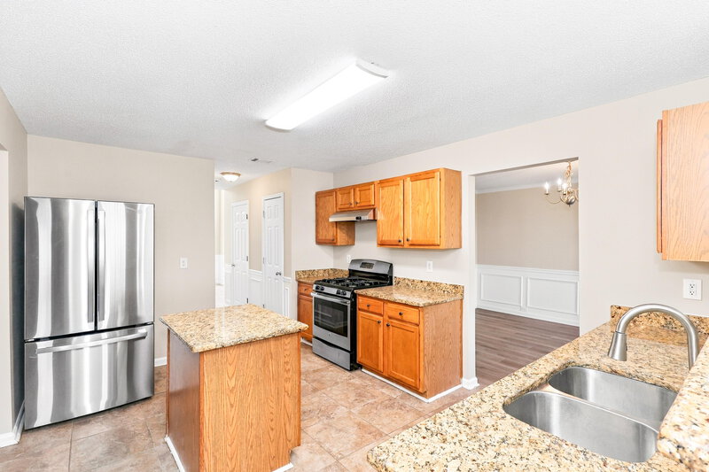 2,310/Mo, 6624 Pamplona Pl Atlanta, GA 30349 Kitchen View 2