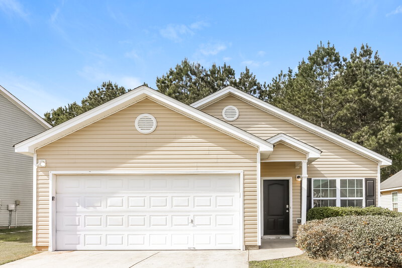 3 Bedroom House – 430 Victoria Blvd, Oxford, GA 30054