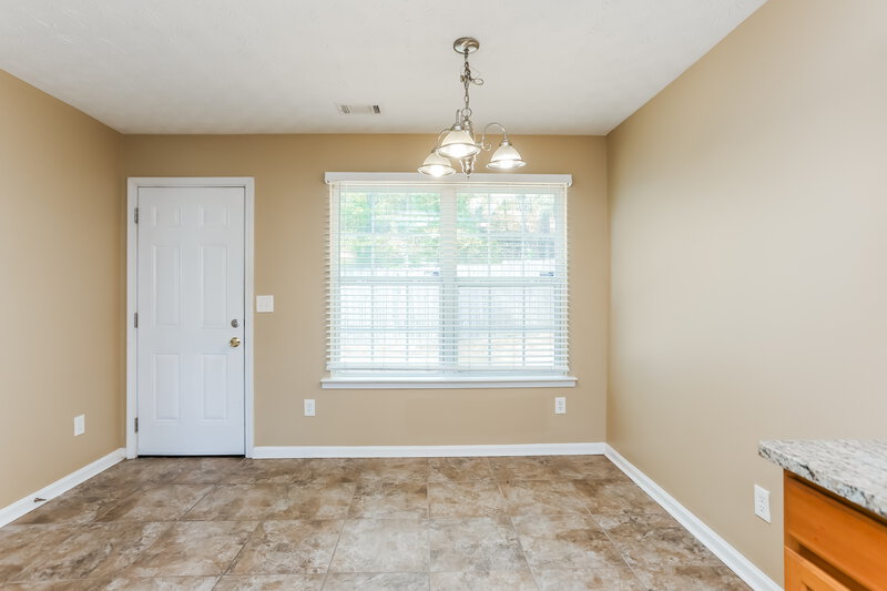 1,640/Mo, 430 Victoria Blvd Oxford, GA 30054 Breakfast Nook View