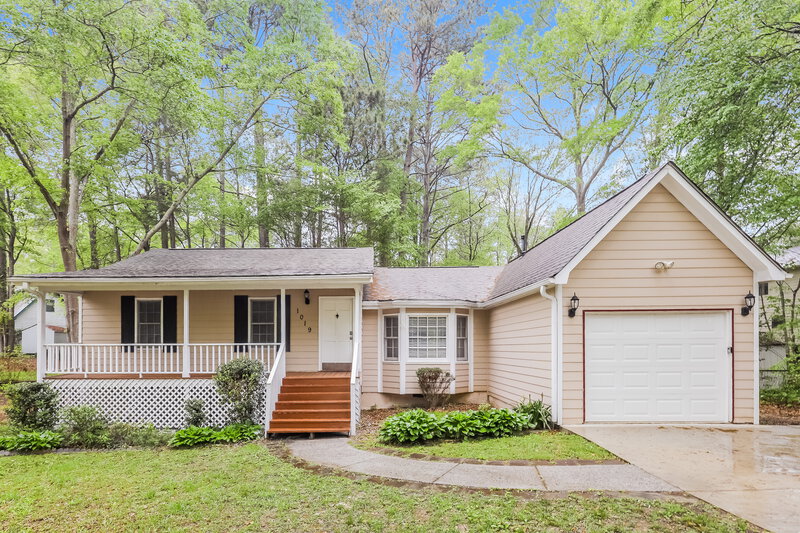 1,735/Mo, 1019 River Stone Ct Riverdale, GA 30296 External View