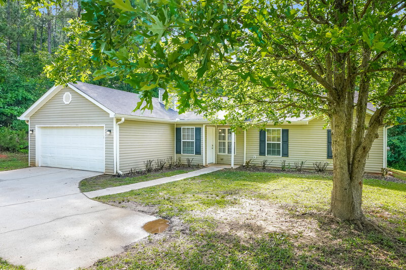 1,760/Mo, 243 Rocky Point Rd Covington, GA 30014 Front View