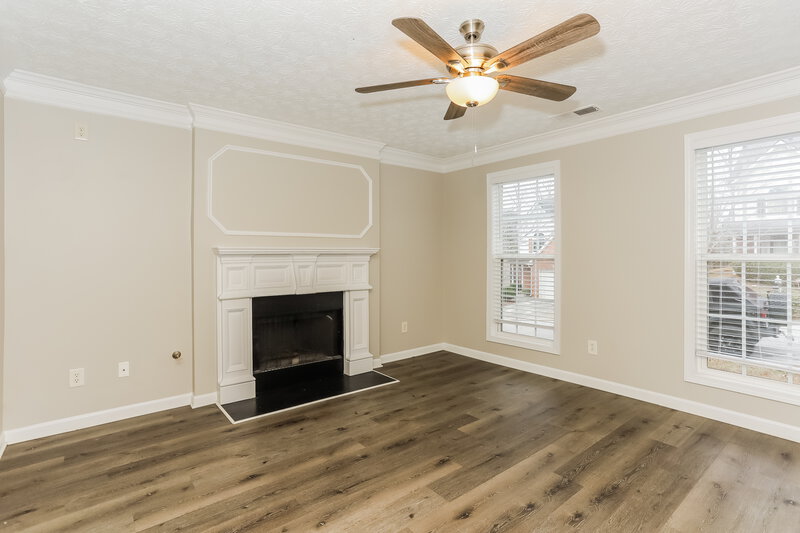 2,490/Mo, 3830 Riverside Pkwy Decatur, GA 30034 Living Room View