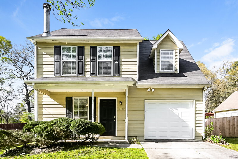 1,740/Mo, 2725 Woodward Rd College Park, GA 30349 External View