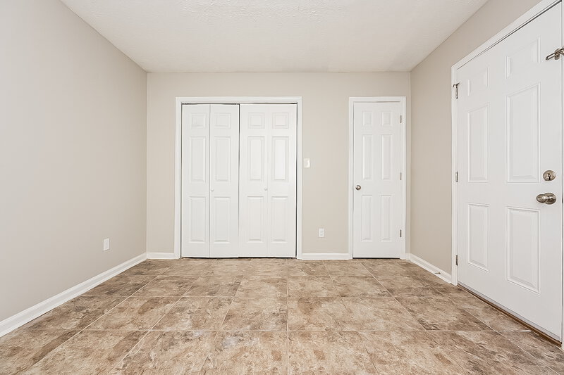 1,740/Mo, 2725 Woodward Rd College Park, GA 30349 Misc View 3