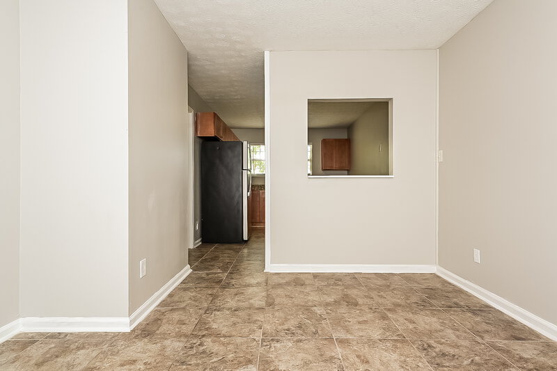 1,740/Mo, 2725 Woodward Rd College Park, GA 30349 Misc View 4