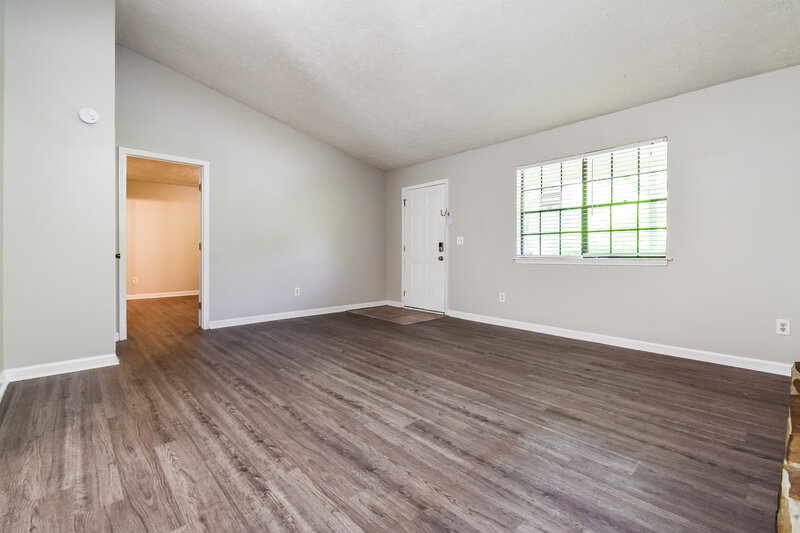 2,520/Mo, 4114 Red Laurel Way Snellville, GA 30039 Living Room View