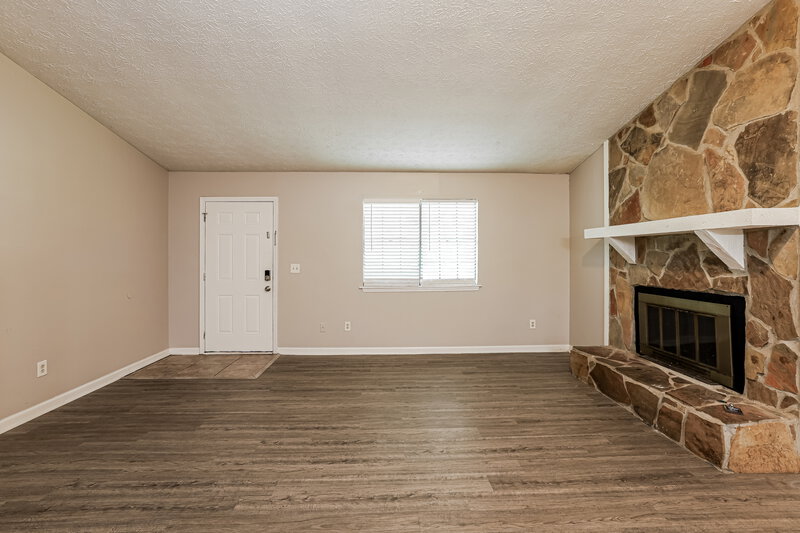 1,775/Mo, 4114 Red Laurel Way Snellville, GA 30039 Living Room View