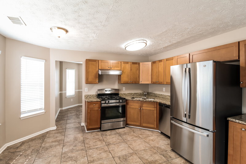 1,835/Mo, 5550 Wellborn Creek Dr Lithonia, GA 30058 Kitchen View