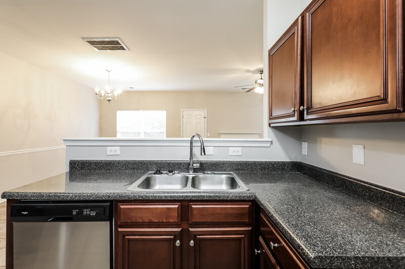 1,930/Mo, 6450 Splitpine Ct Atlanta, GA 30349 Kitchen View