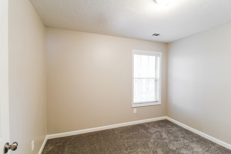 1,920/Mo, 7152 Ravenwood Ln Lithonia, GA 30038 Bedroom View 3