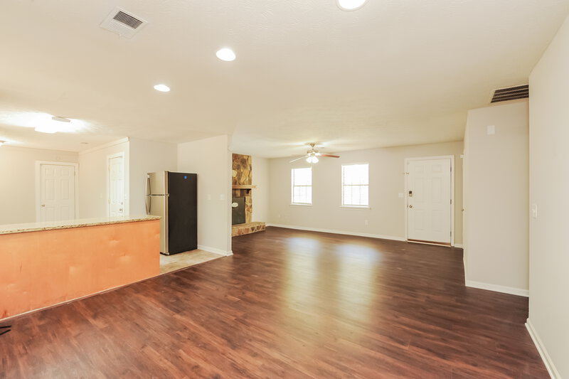 1,815/Mo, 2882 Parkwood Rd Snellville, GA 30039 Living Room View
