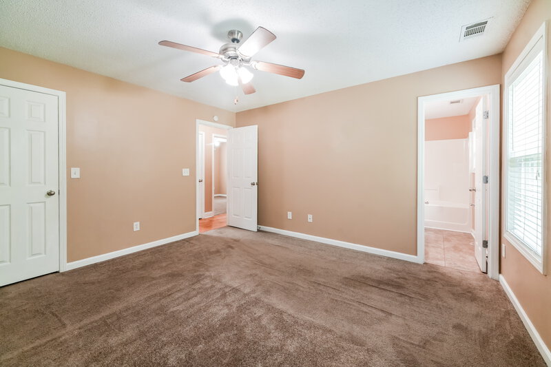 1,530/Mo, 99 Cliff View Dr Rockmart, GA 30153 Main Bedroom View 2