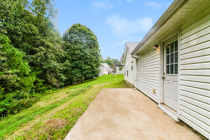 1,530/Mo, 99 Cliff View Dr Rockmart, GA 30153 Rear View 2