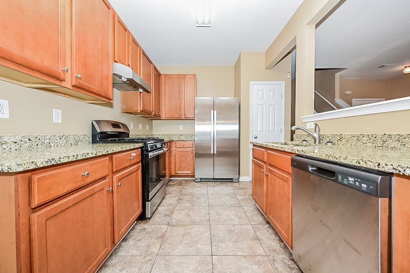 1,975/Mo, 6490 Grey Fox Way Riverdale, GA 30296 Kitchen View 2