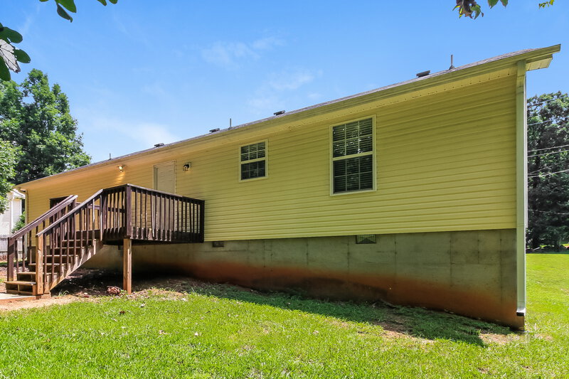 1,640/Mo, 60 Hunters Ridge Ct Covington, GA 30014 Rear View 3