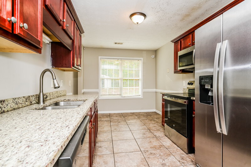 1,660/Mo, 120 Sampson Ct Covington, GA 30016 Kitchen View