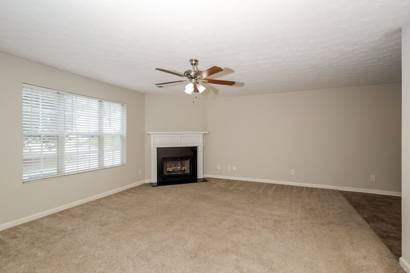 2,650/Mo, 2059 Oak Terrace Dr SE Atlanta, GA 30316 Living Room View 2