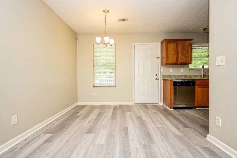 1,895/Mo, 2059 Oak Terrace Dr SE Atlanta, GA 30316 Dining Room View