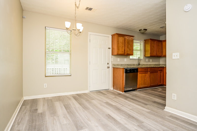 1,895/Mo, 2059 Oak Terrace Dr SE Atlanta, GA 30316 Dining Room View 2