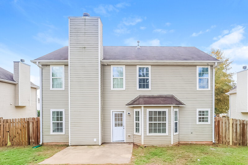 2,060/Mo, 335 Sapphire Bend Riverdale, GA 30296 Rear View