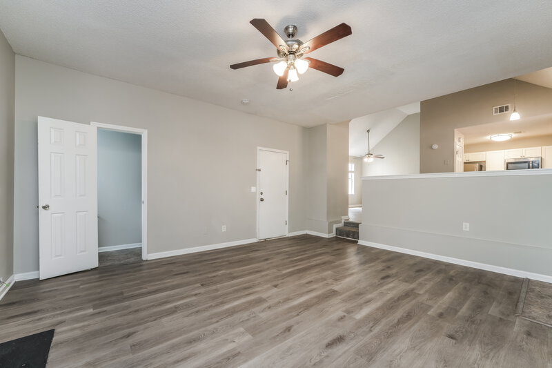 1,965/Mo, 2457 Briar Knoll Rd Lithonia, GA 30058 Living Room View 2