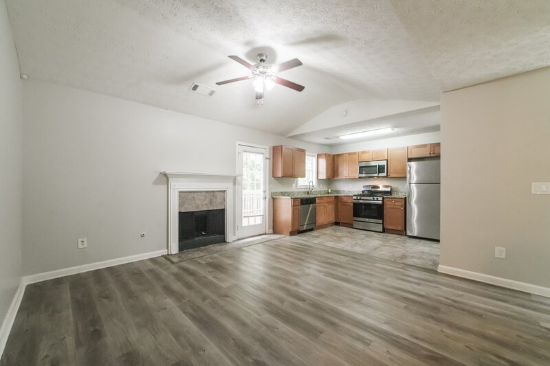 1,900/Mo, 11469 Vinea Way Hampton, GA 30228 Living Room View 2