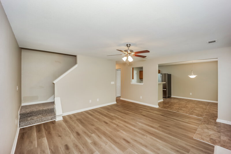 1,990/Mo, 4617 Ravenwood Loop Union City, GA 30291 Living Room View 2