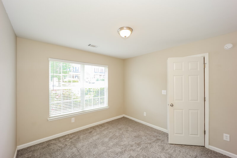 1,990/Mo, 4617 Ravenwood Loop Union City, GA 30291 Bedroom View 2
