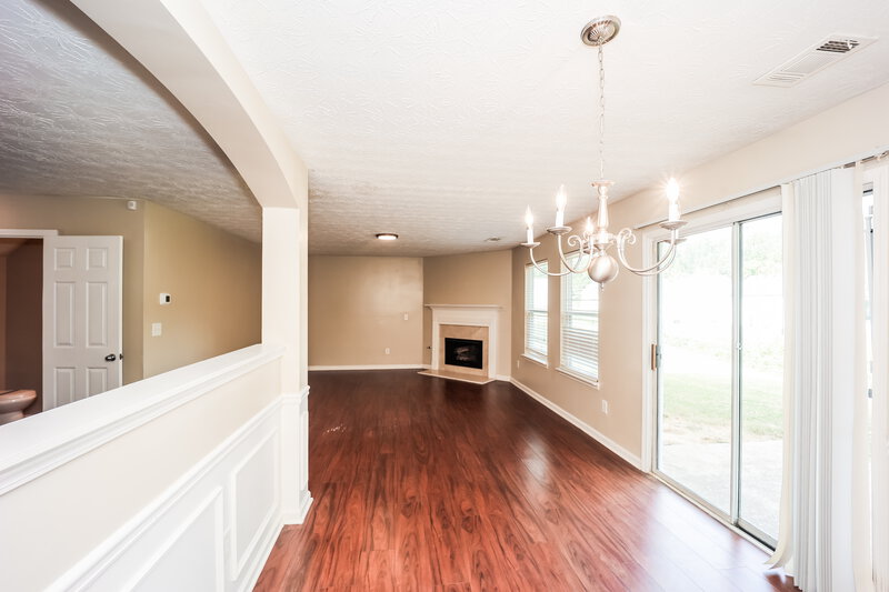 1,670/Mo, 9494 Lakeview Rd Union City, GA 30291 Dining Room View 2