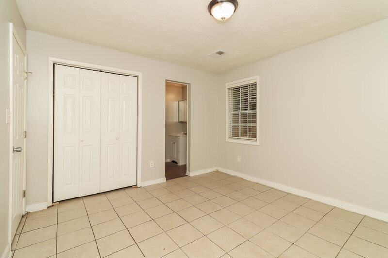 1,425/Mo, 5539 Hall Circle Union City, GA 30291 Main Bedroom View