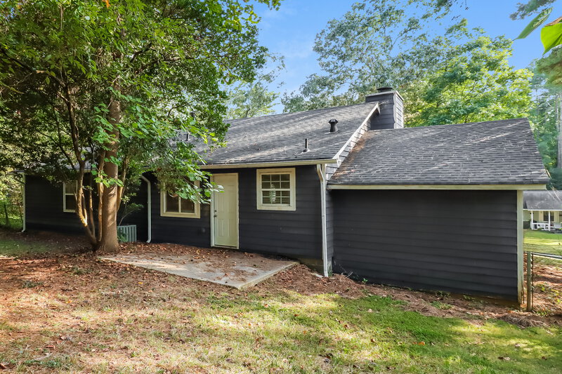 1,425/Mo, 5539 Hall Circle Union City, GA 30291 Rear View