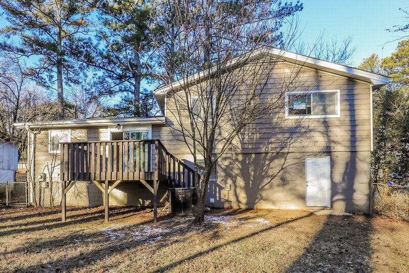 1,770/Mo, 8518 Avalon Dr Riverdale, GA 30274 Rear View