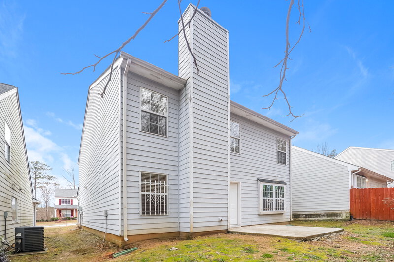 0/Mo, 4421 Ravenwood Dr Union City, GA 30291 Rear View