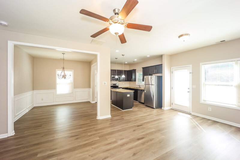 2,205/Mo, 6491 Splitpine Ct Atlanta, GA 30349 Dining Room View 2