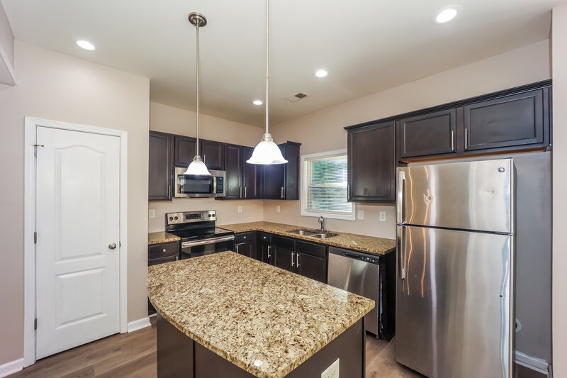 2,205/Mo, 6491 Splitpine Ct Atlanta, GA 30349 Kitchen View