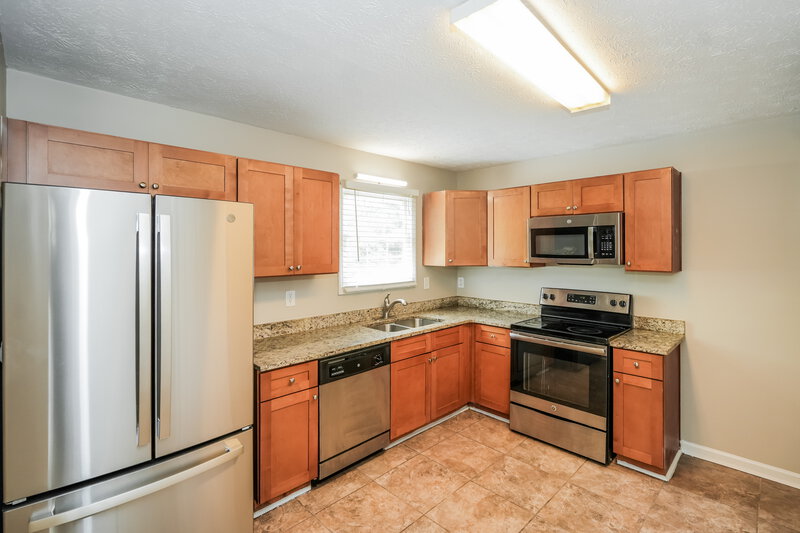 2,490/Mo, 3221 Jessica Dr Douglasville, GA 30135 Kitchen View 2