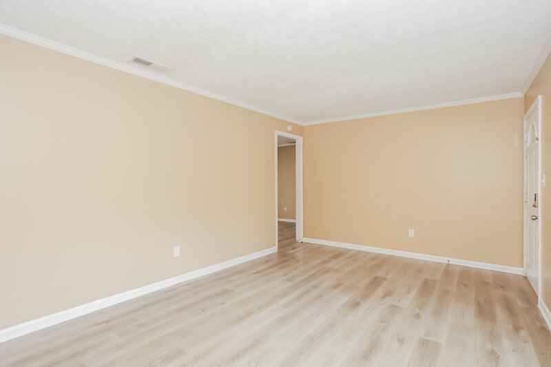 0/Mo, 2159 Fairburn Rd SW Atlanta, GA 30331 Living Room View 2