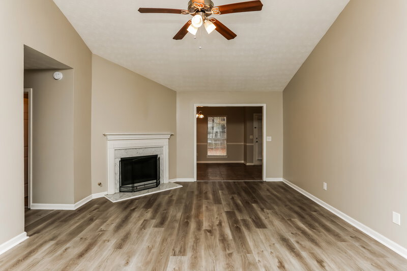 1,770/Mo, 40 Belmont Cv Covington, GA 30016 Living Room View