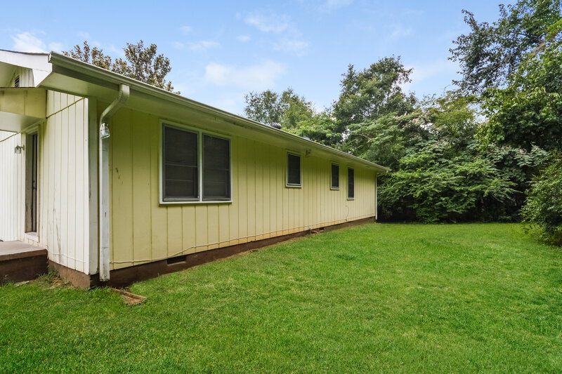 1,815/Mo, 1867 McCollum Rd SW Conyers, GA 30094 Rear View 2