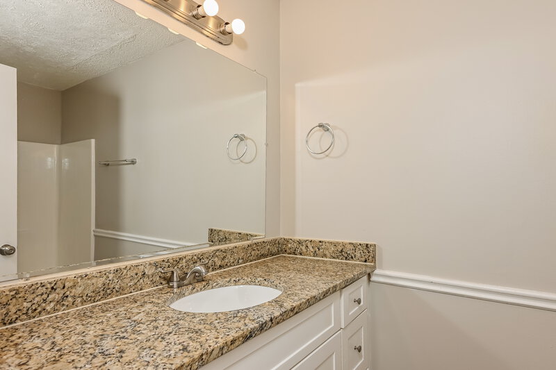 2,305/Mo, 2128 Summertown Dr NW Norcross, GA 30071 Bathroom View