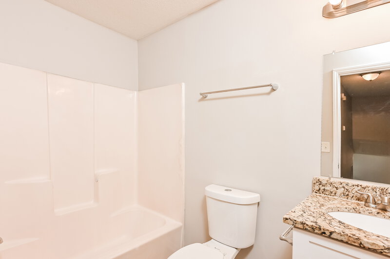 2,305/Mo, 2128 Summertown Dr NW Norcross, GA 30071 Bathroom View 2