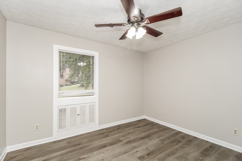 2,030/Mo, 4553 Kings Crossing Dr NE Kennesaw, GA 30144 Bedroom View 2