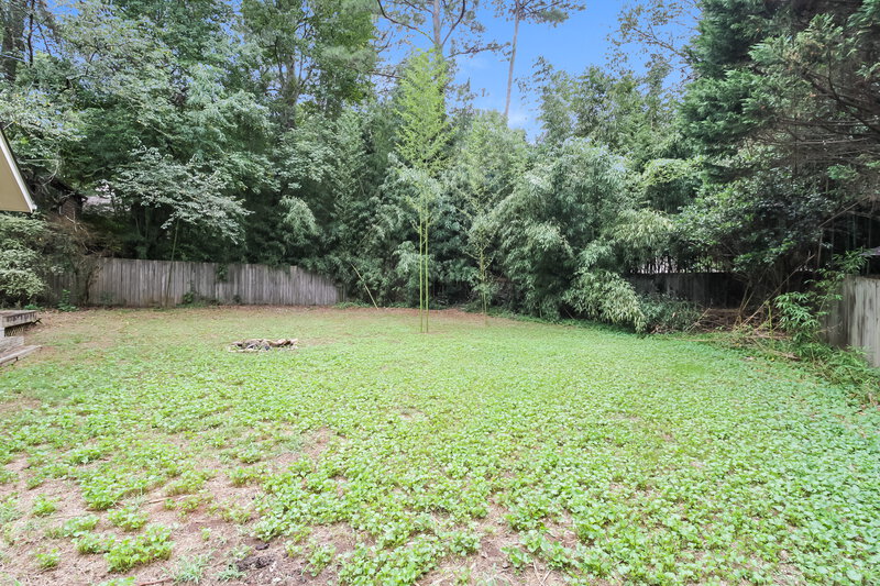 2,030/Mo, 4553 Kings Crossing Dr NE Kennesaw, GA 30144 Backyard View