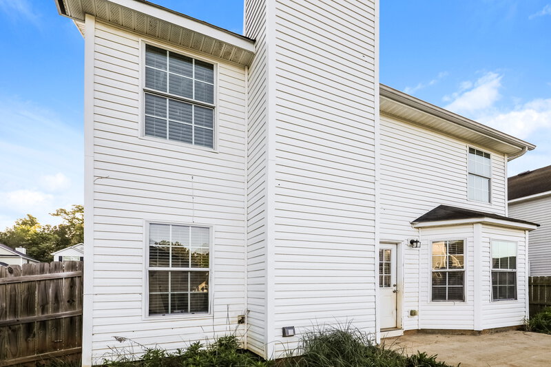 1,880/Mo, 2432 Wood Bend Ln Riverdale, GA 30296 Rear View