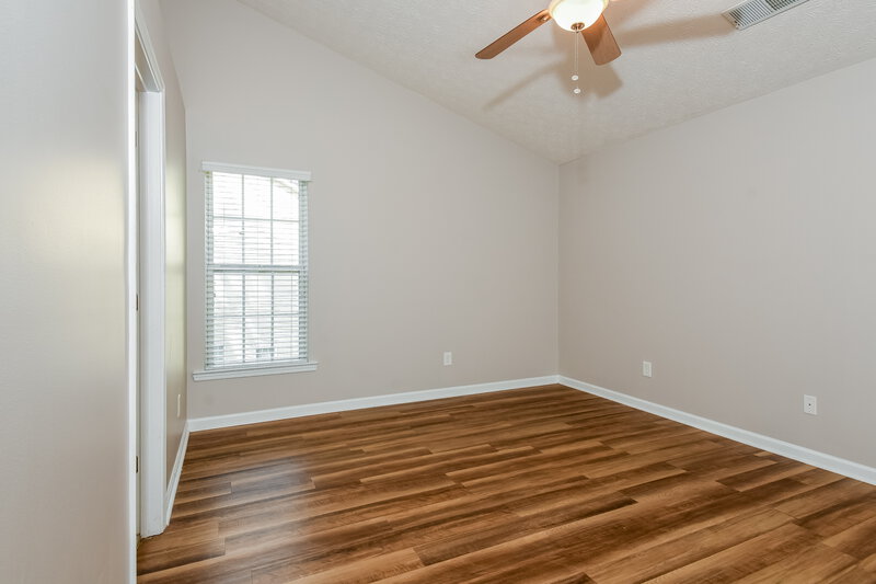 1,830/Mo, 9596 Lakeview Circle Union City, GA 30291 Main Bedroom View