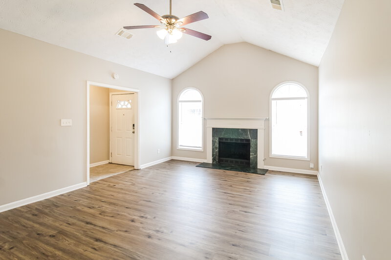 2,840/Mo, 779 Pepperwood Trail Stone Mountain, GA 30087 Living Room View