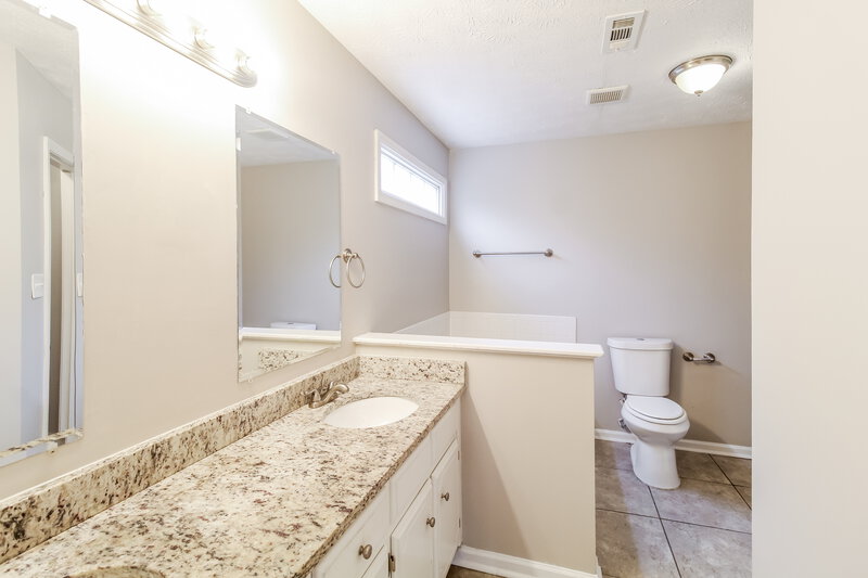 2,840/Mo, 779 Pepperwood Trail Stone Mountain, GA 30087 Main Bathroom View