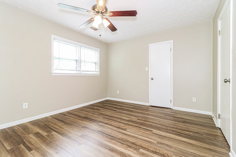 1,975/Mo, 1072 Martin Nash Rd SW Lilburn, GA 30047 Main Bedroom View