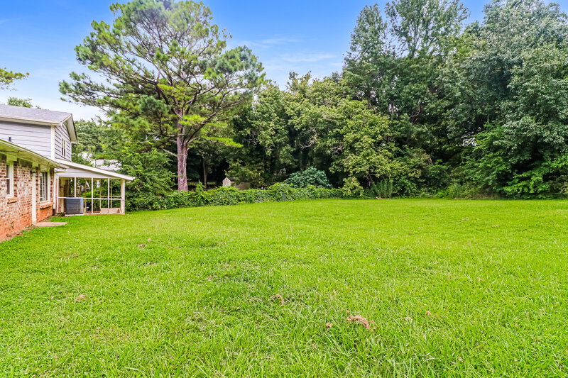 1,975/Mo, 1072 Martin Nash Rd SW Lilburn, GA 30047 Exterior View