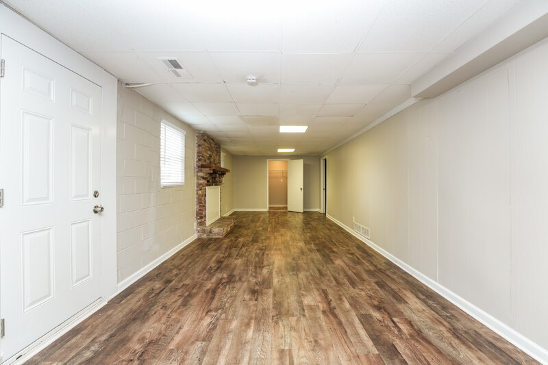2,590/Mo, 1228 Weston Dr Decatur, GA 30032 Family Room View